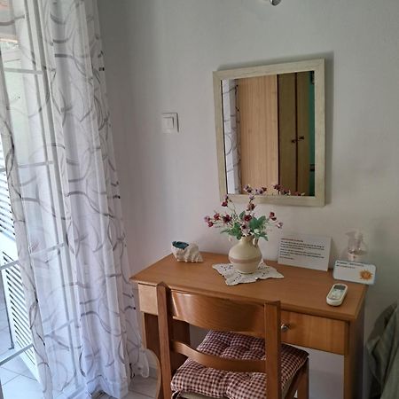 Ampelaki Studios Букарі Екстер'єр фото